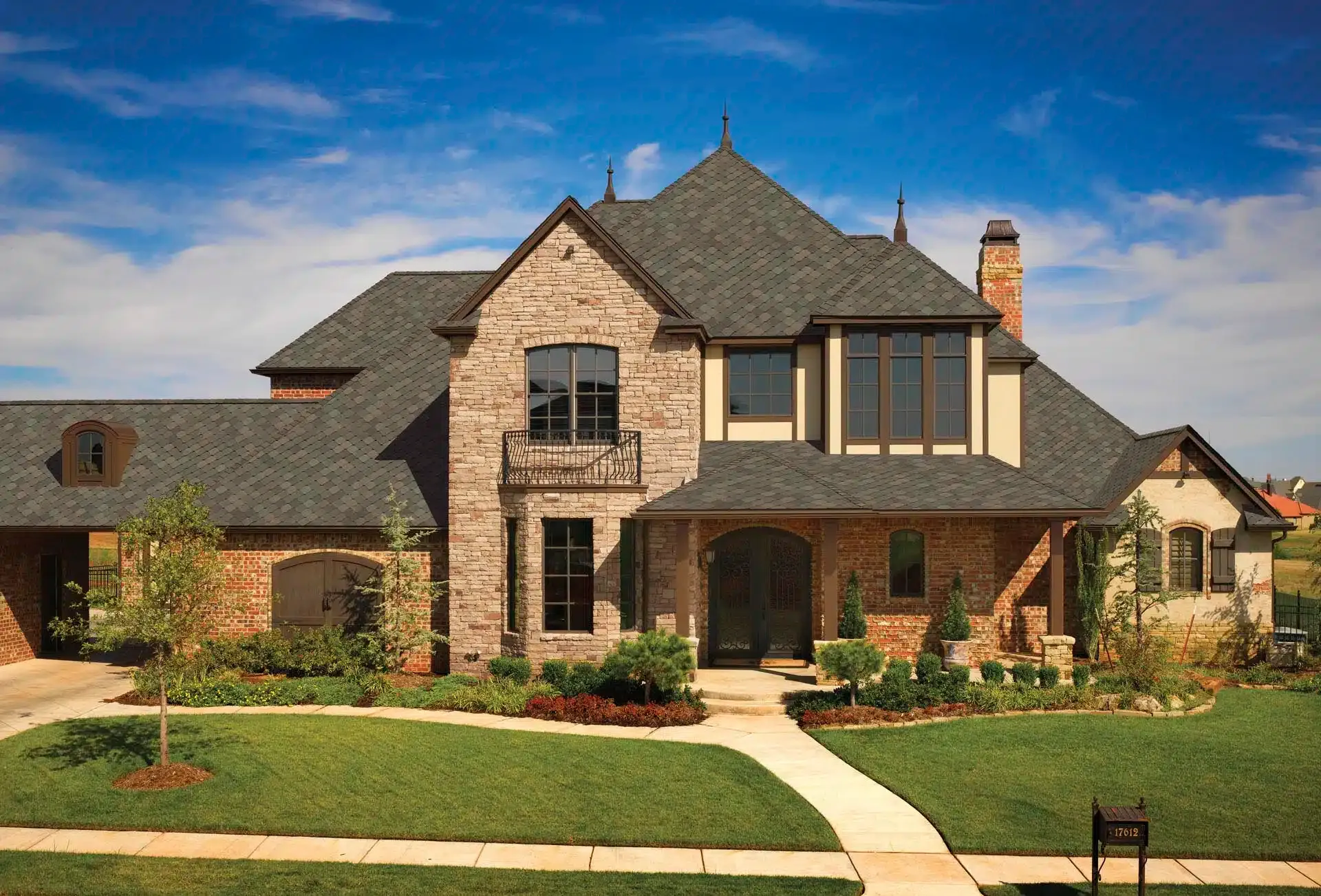 Pond Roofing & Exteriors