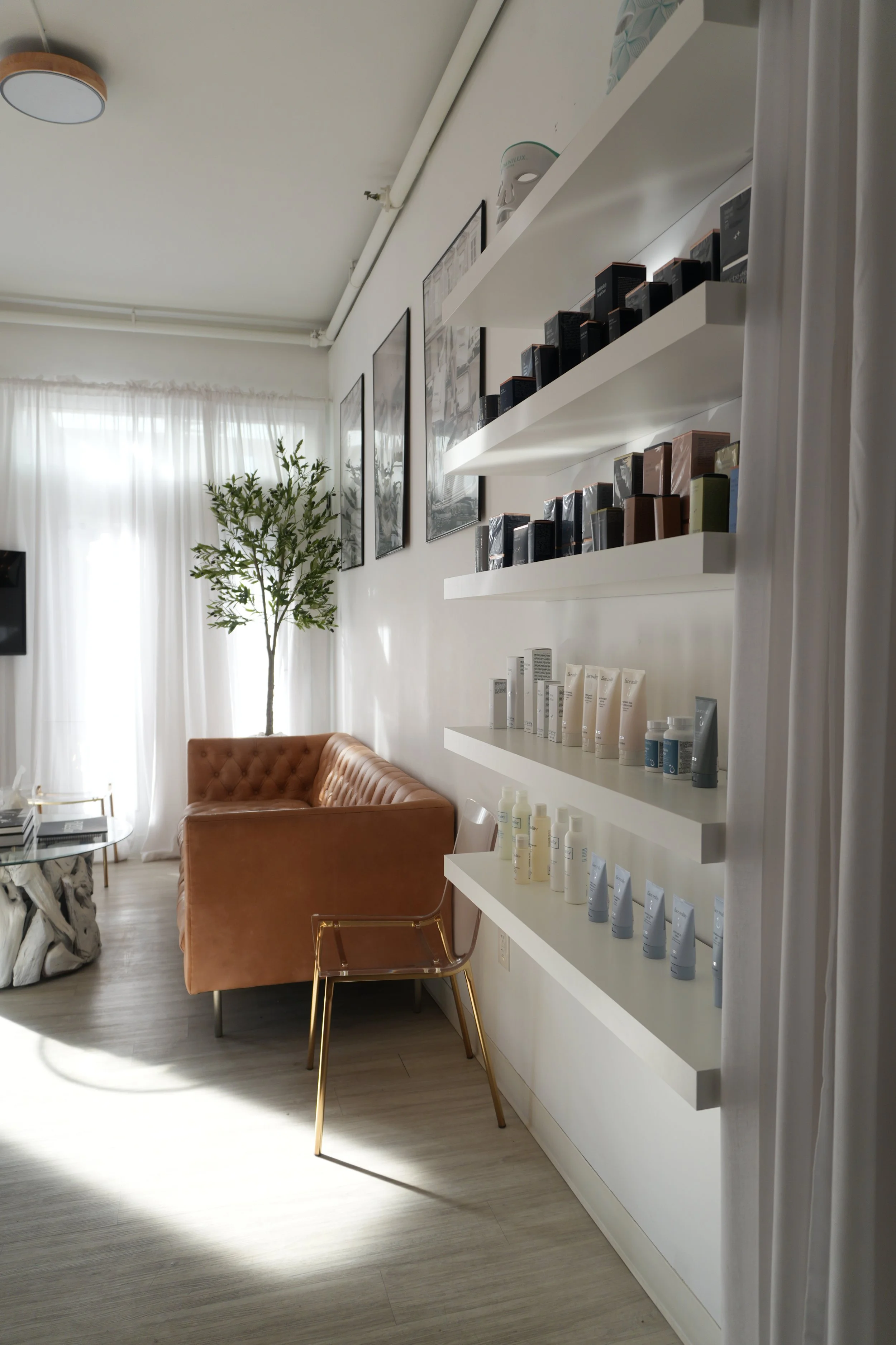 Gallery photo