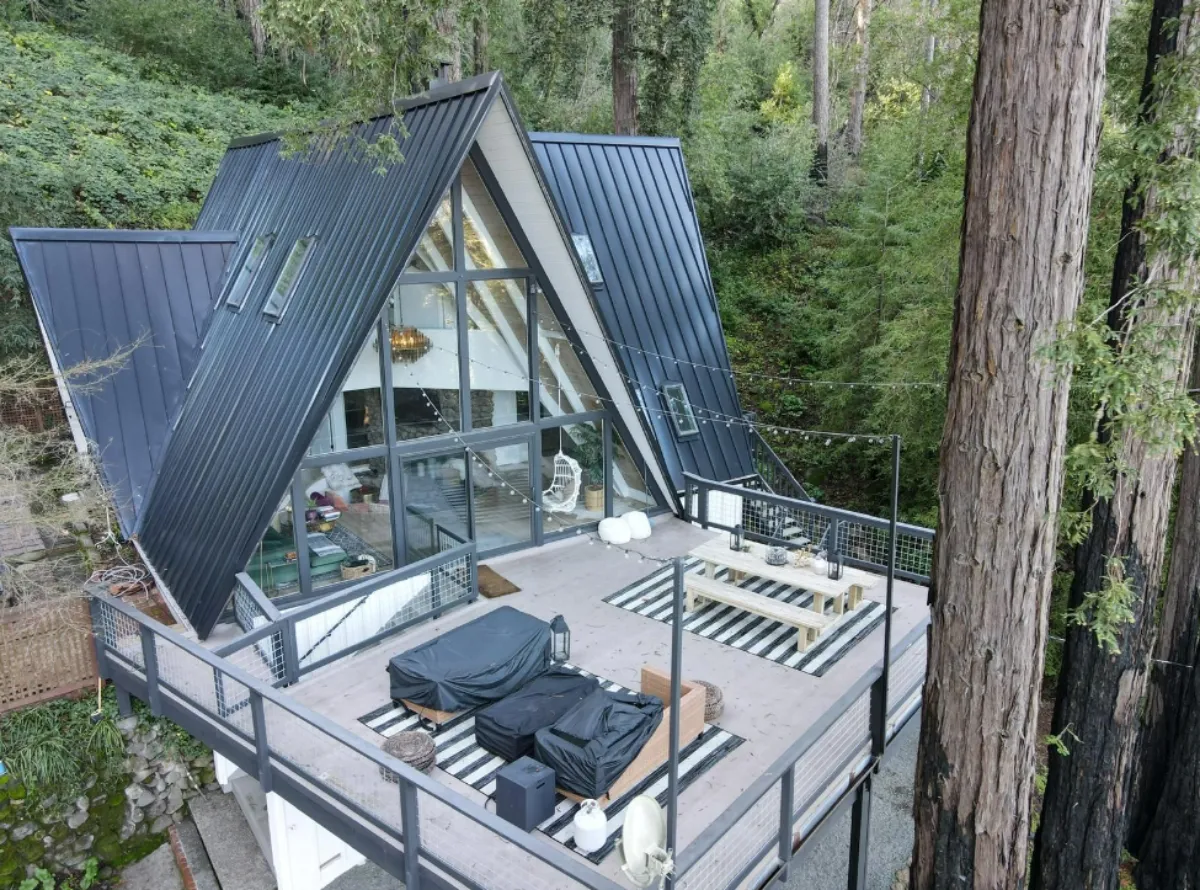 Gallery photo