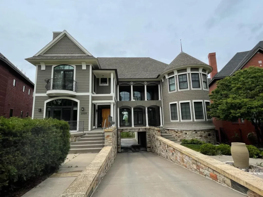 Gallery photo