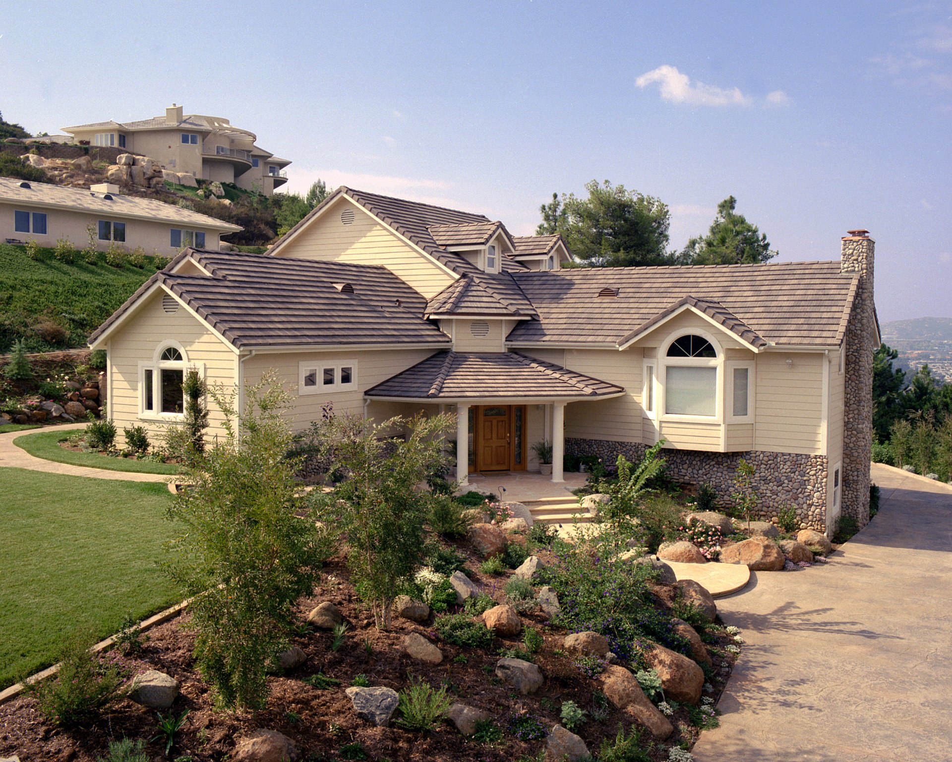 Shake, Shingle & Roll Roofing logo